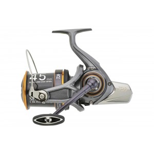 DAIWA 24 CROSSCAST SURF 45 SCW QD